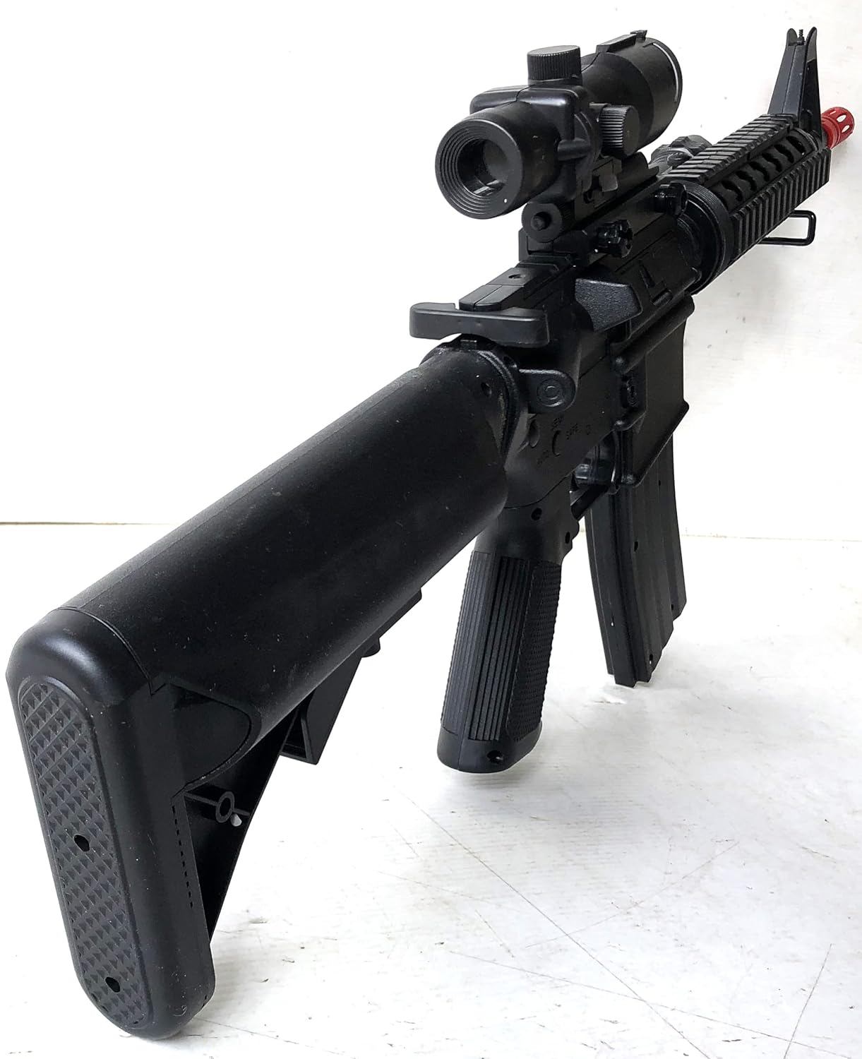Fucile M4 a Molla Con Red Dot e Torcia