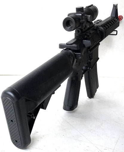 Fucile M4 a Molla Con Red Dot e Torcia