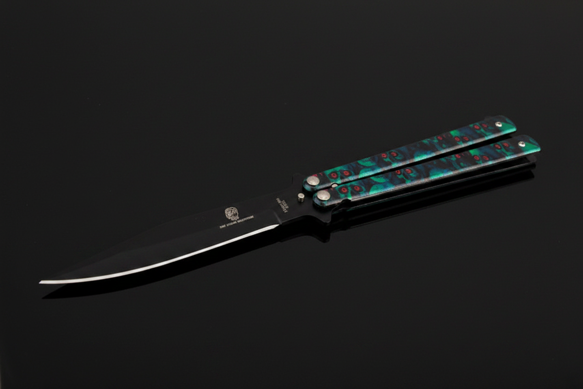 Butterfly Knife Verde-Nero Skull – Sfondo scuro specchio