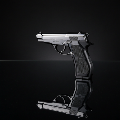 HFC M84 – Sfondo Scuro Piano a Specchio