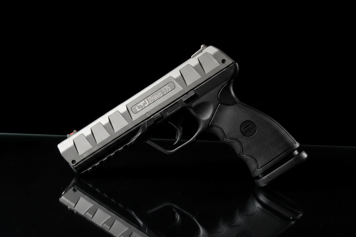 Chiappa LTL Bravo - sfondo scuro piano a specchio