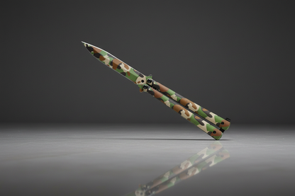 Coltello Butterfly Mimetico in acciaio aperto