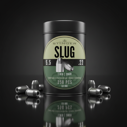 Stinger Slug piombini 5,5mm 1,81g 250pz su sfondo scuro con piano a specchio