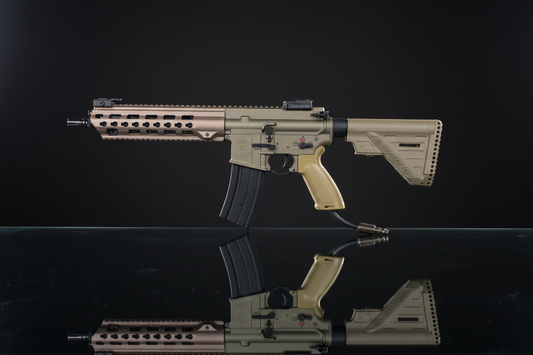 Double Bell M416 Keymod Short Tan 819S HPA – sfondo scuro piano a specchio
